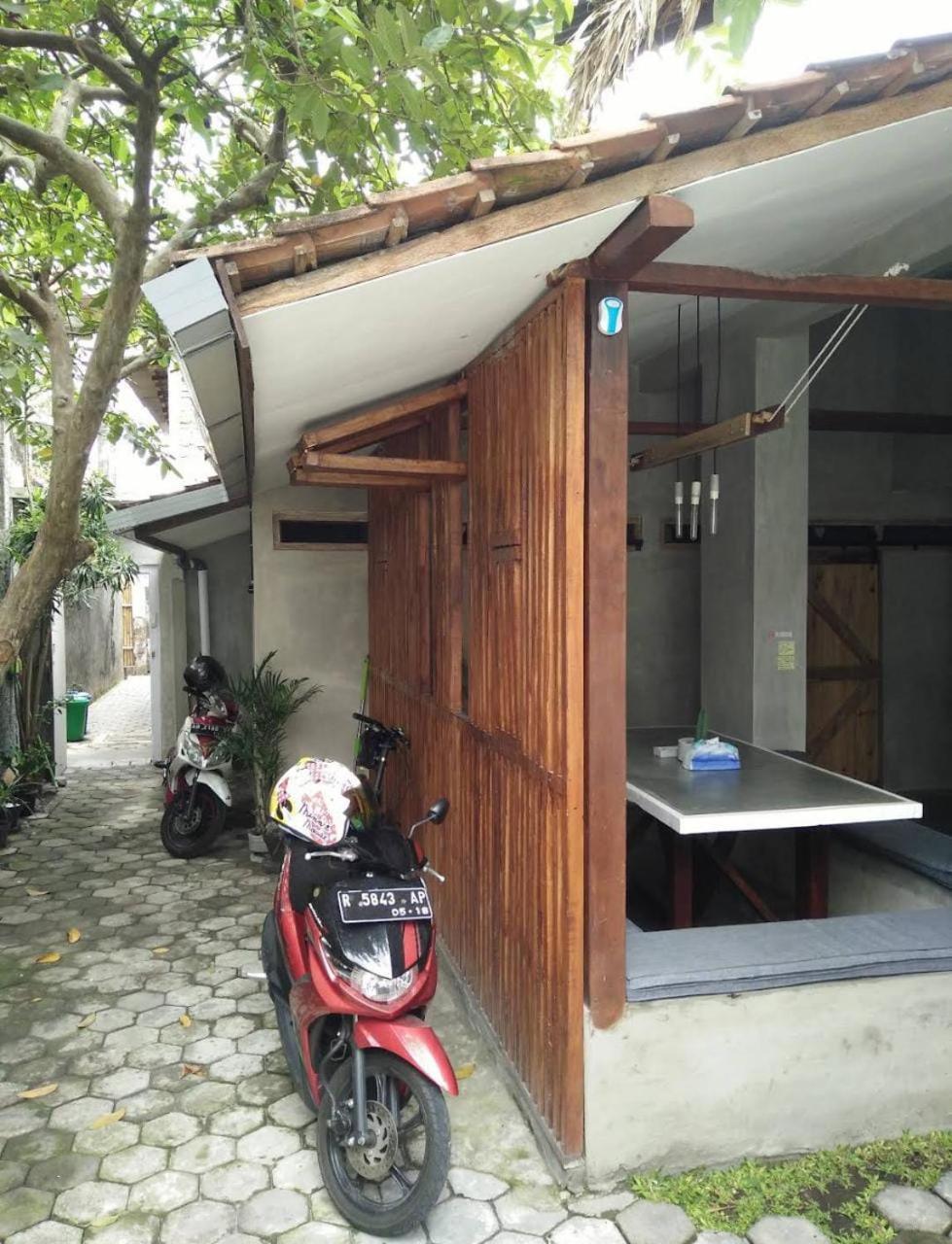 Trava House Villa Jogja Джок'якарта Екстер'єр фото